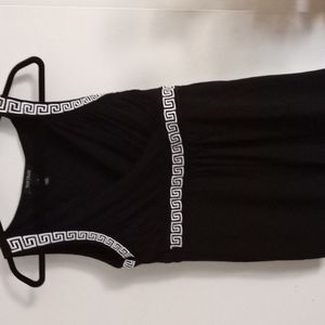 White house black market black top